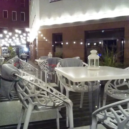 Отель Hotel Desilva Premium Poznan Познань