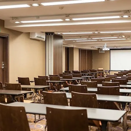 Hotel Hotel Desilva Premium Poznan 4*