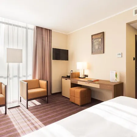Отель Hotel Desilva Premium Poznan 4*