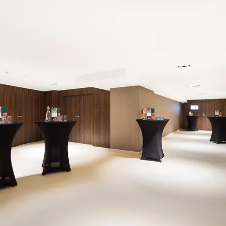 Hotel Desilva Premium Poznan Познань
