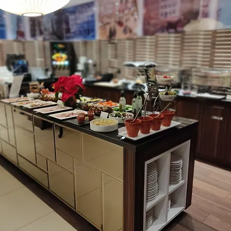 Desilva Premium 4* Познань