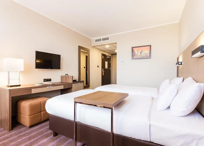 Отель Hotel Desilva Premium Poznan