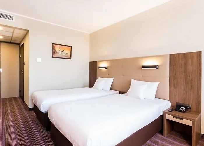 Отель Hotel Desilva Premium Poznan