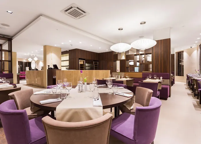 فندق Desilva Premium