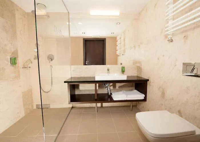 Hotel Desilva Premium Poznan Познань