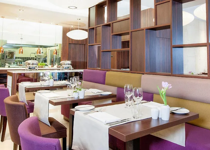 Отель Hotel Desilva Premium Poznan 4*